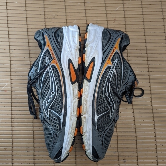 SAUCONY Cohesion 7 mens Running Shoes Silver Size 9.5Wide Great Cond - Picture 6 of 10